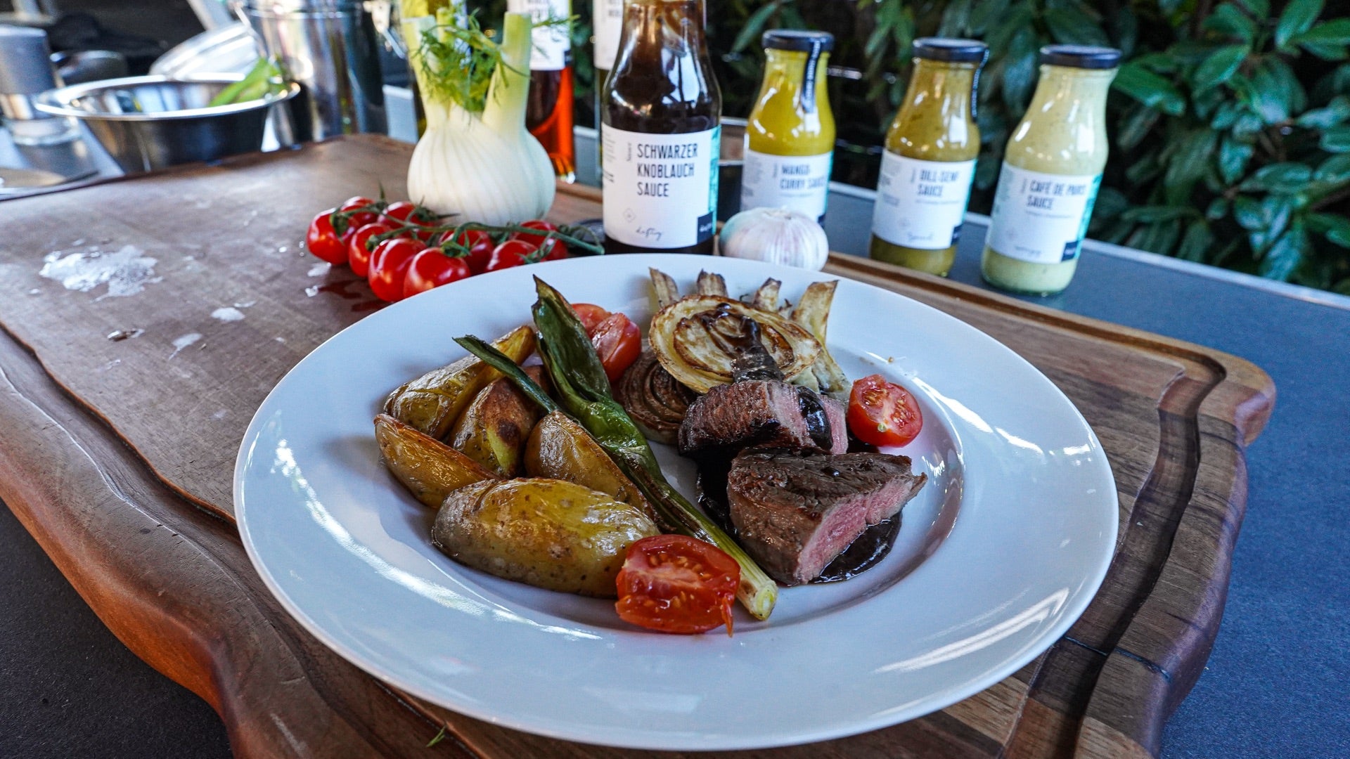 Rindermedaillons mit Fenchel & Kartoffelecken