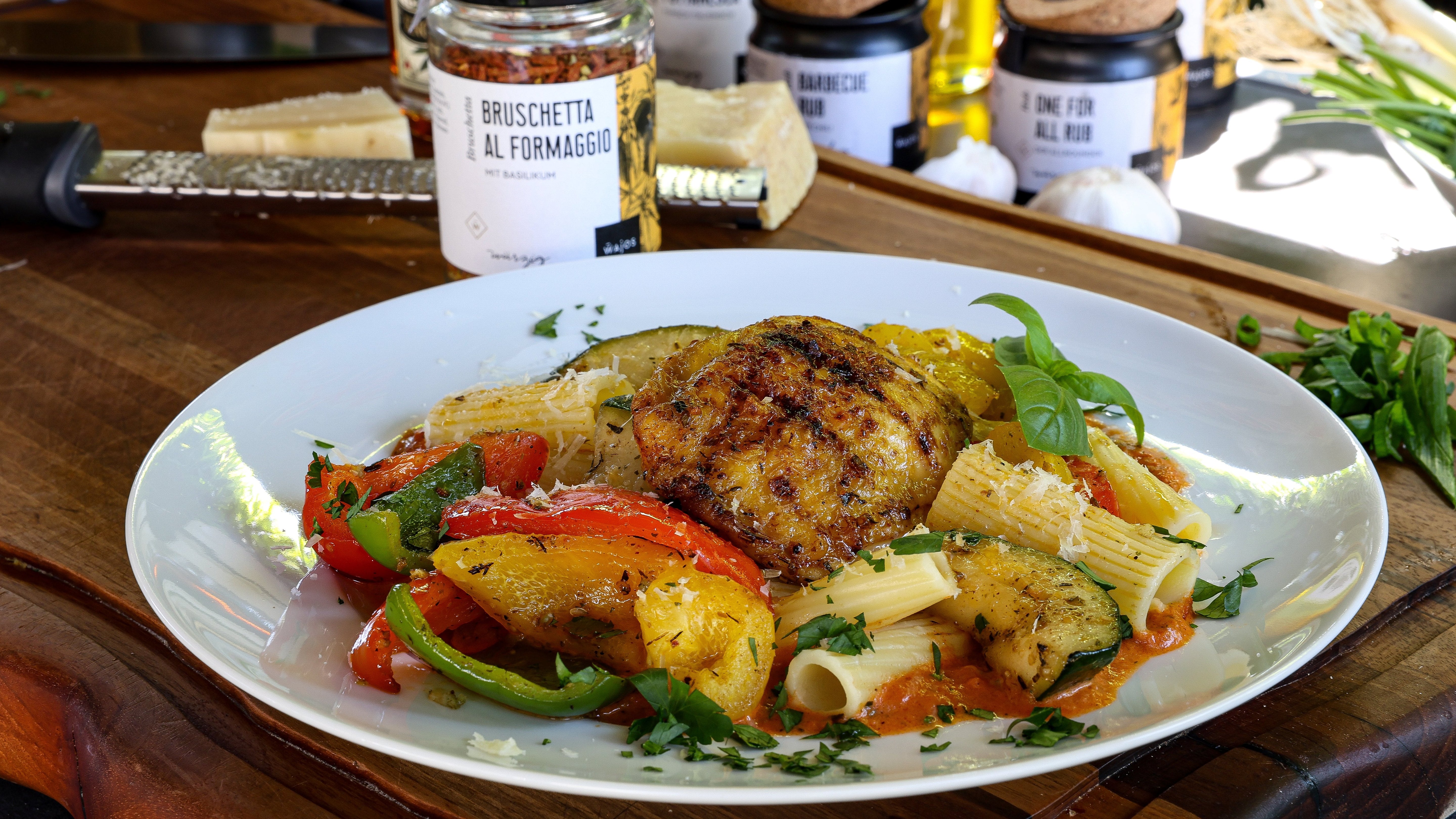 Pollo Fino Hähnchen mit mediterranem Gemüse