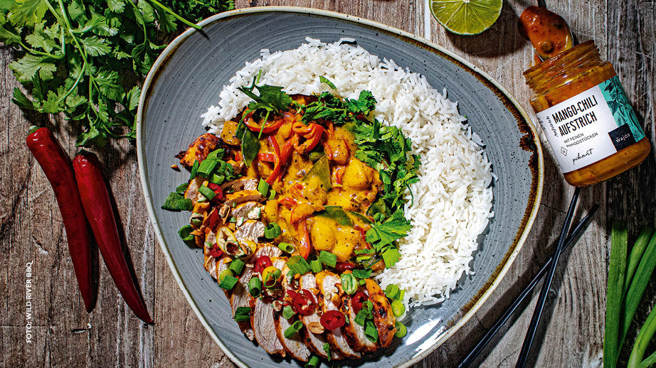 ASIATISCHES HÄHNCHEN-CURRY REZEPT VON WILD RIVER BBQ