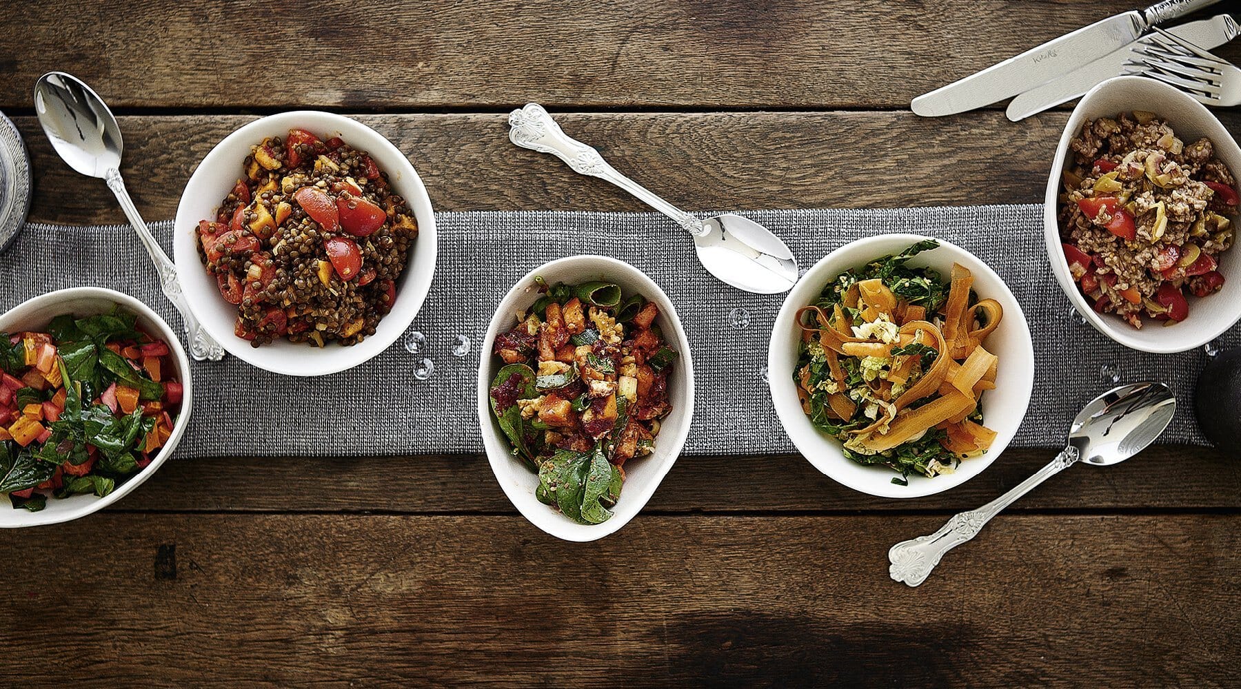 Leckere Sommersalate zum Grillen