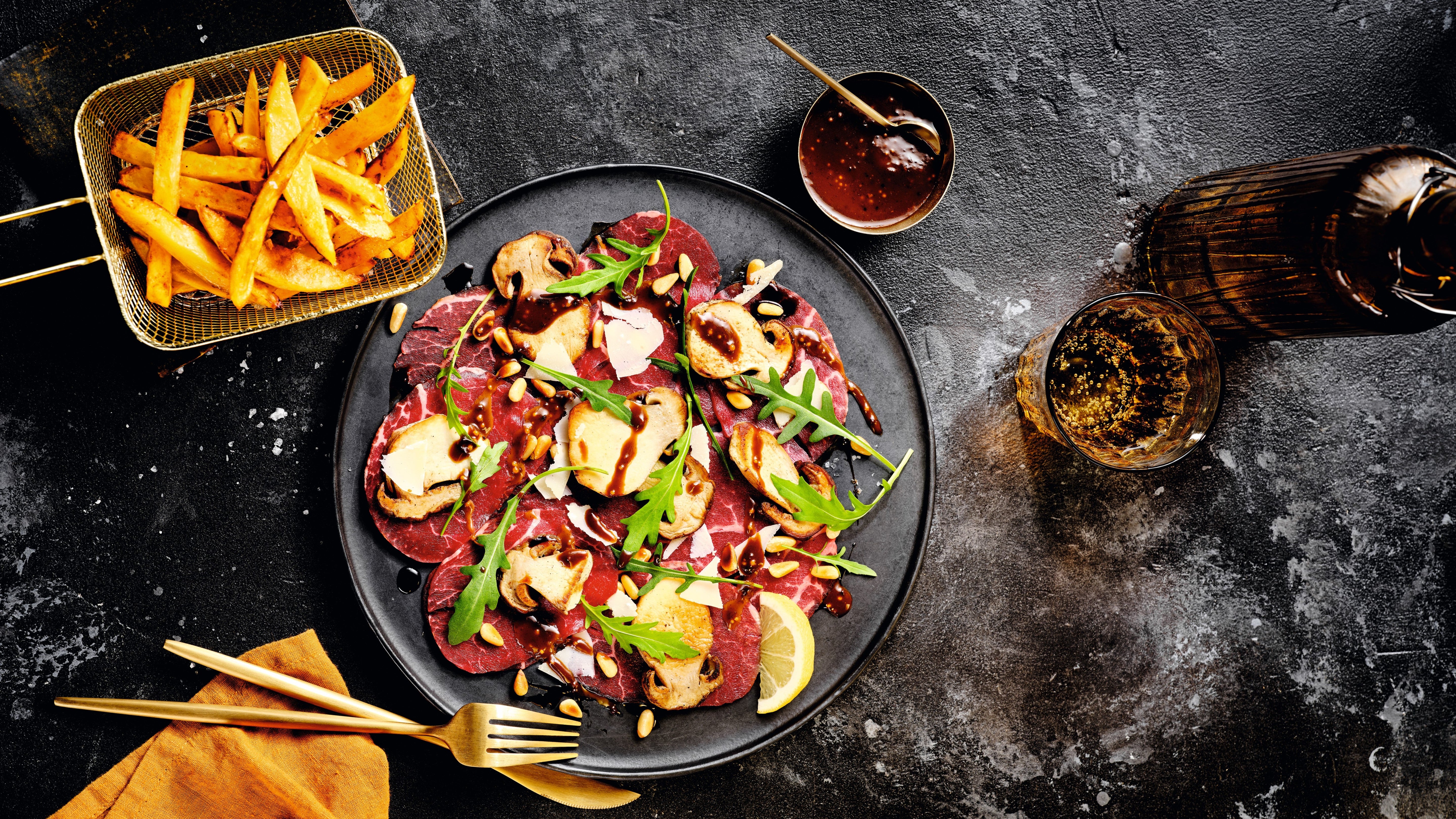 Rindercarpaccio: Leckeres Carpaccio vom Rind mit Pilzen