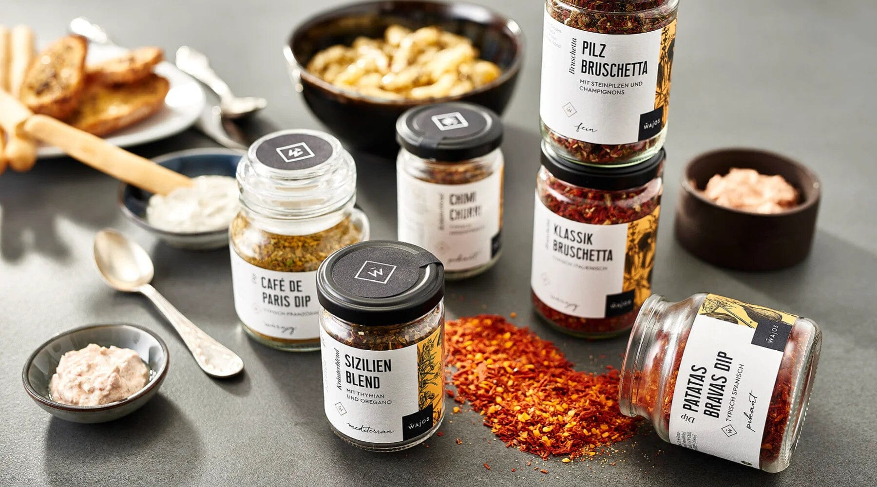 13 leckere Schmand-Dips