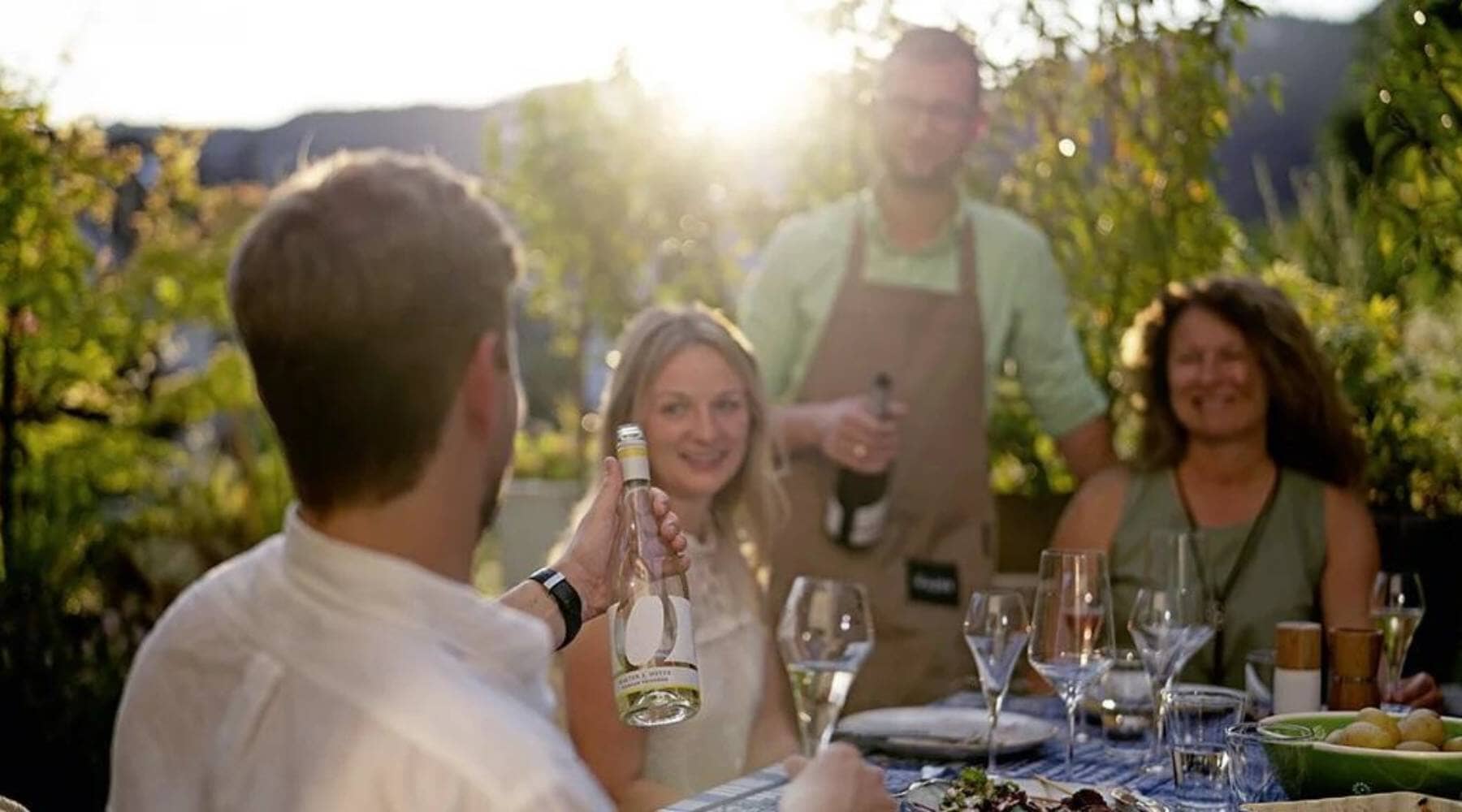 Edle Weingeschenke und Sekt als Geschenk für Weinliebhaber