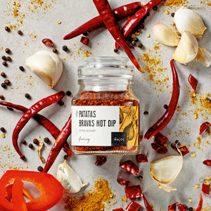 Patatas Bravas Hot Dip dargestellt mit Aromen