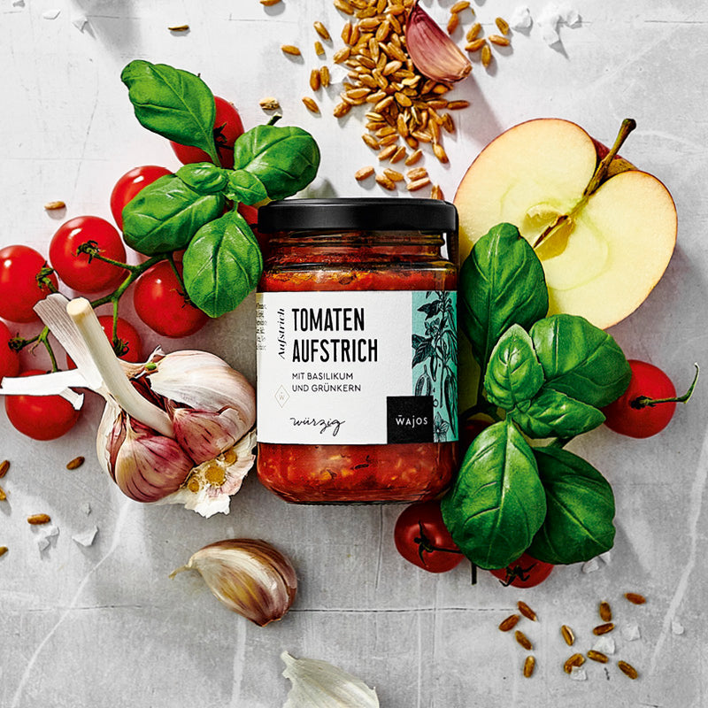 Tomaten Aufstrich dargestellt mit Aromen