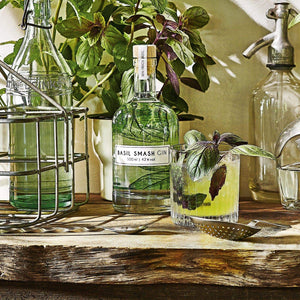 Basil Smash dargestellt mit Cocktail