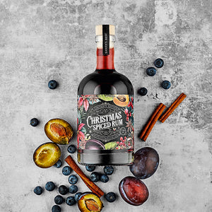 Christmas Spiced Rum dargestellt mit Aromen