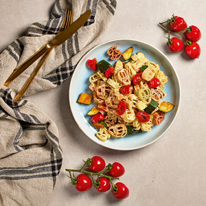 Osternudeln dargestellt auf dem Teller