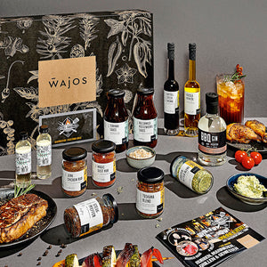 BBQ Tasting Set - Grillprodukte stehend mit schöner Geschenkkartonage und Snacks