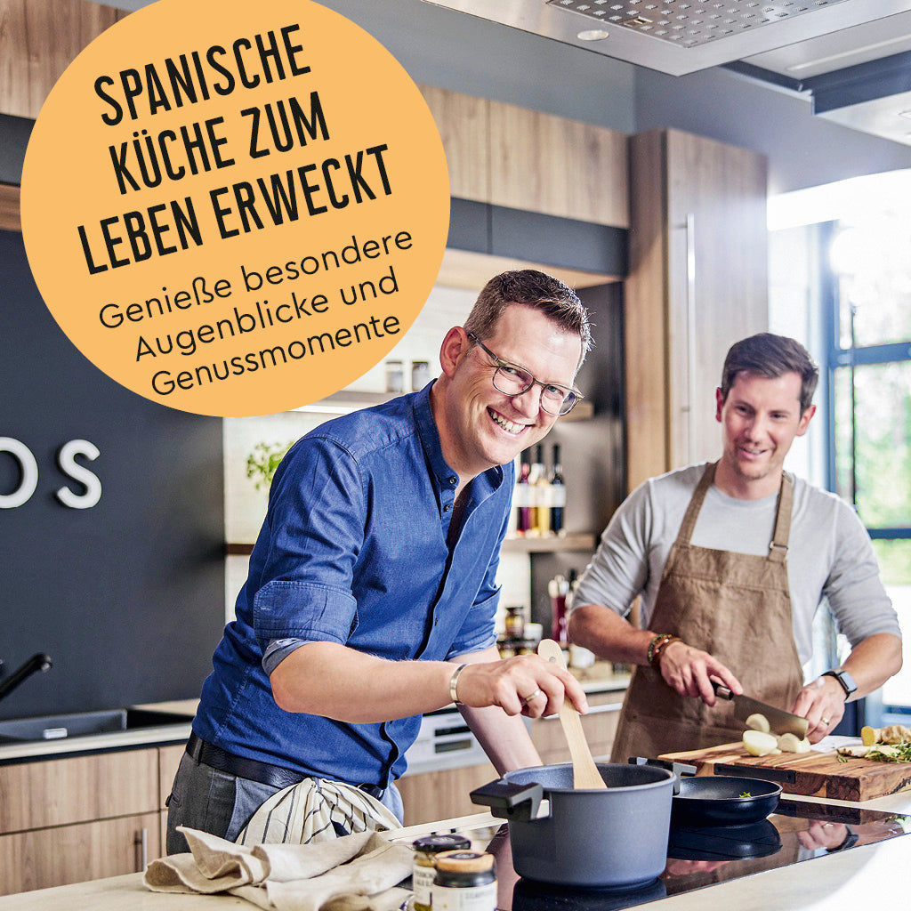 Wajos Geschenkset Spanien gemeinsames Kochen in der Küche