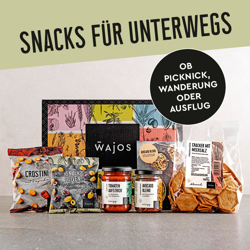 Wajos Snackbox mit Produkten stehend und Text