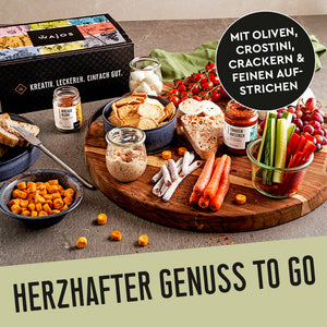 Wajos Snackbox angerichtet mit Rohkosten und Dips