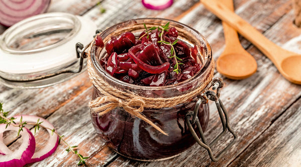 Zwiebelmarmelade mit süß-herzhafter Raffinesse
Zwiebelmarmelade ist eine wahre Geschmacksexplosion! ...