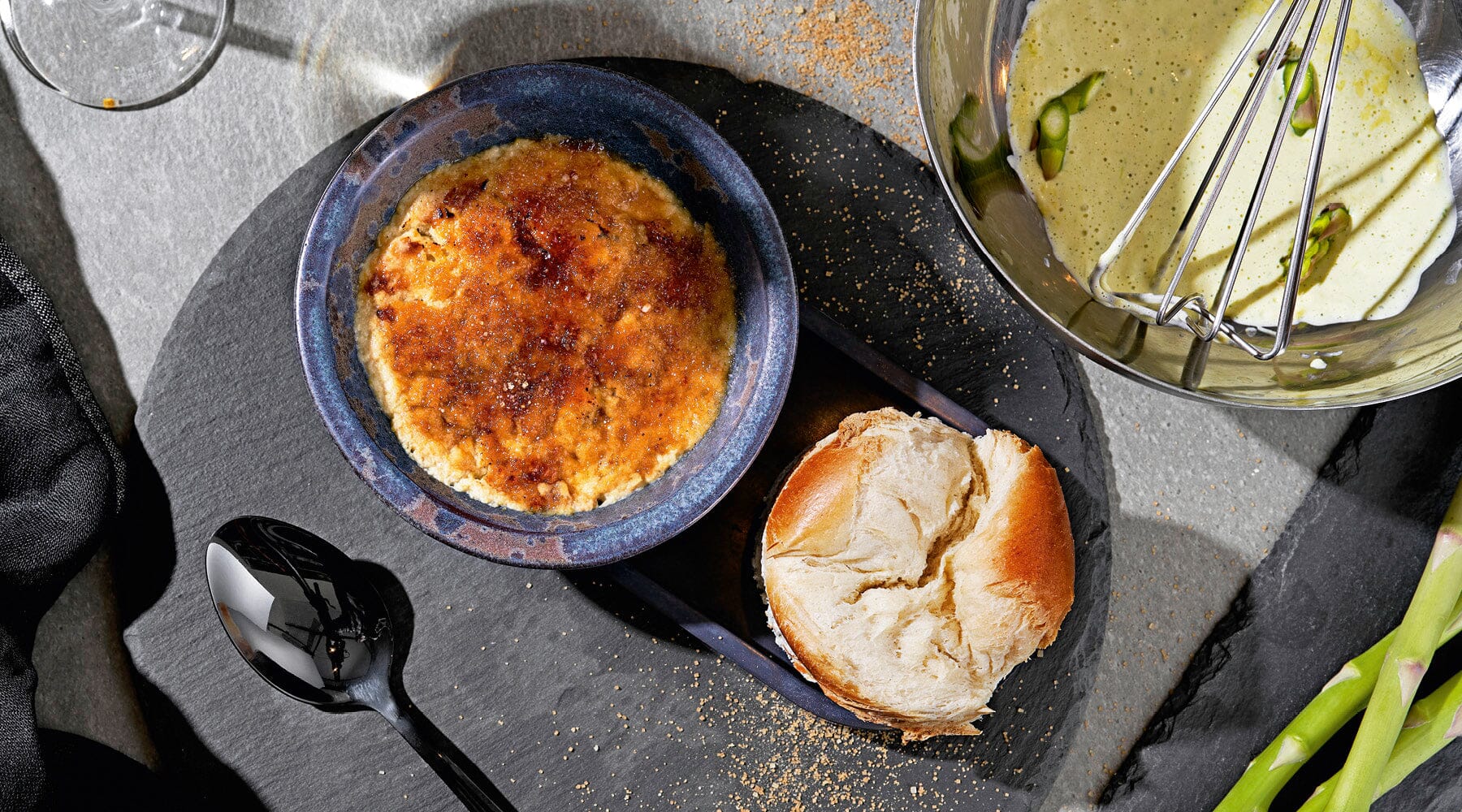 Crème Brûlée Rezept mit Spargel: Herzhafte Dessert-Idee Crème Brûlée Rezept mit Spargel: Herzhafte Dessert-Idee