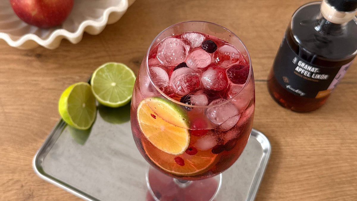 Wild Berry Cocktail mit Granatapfel Likör