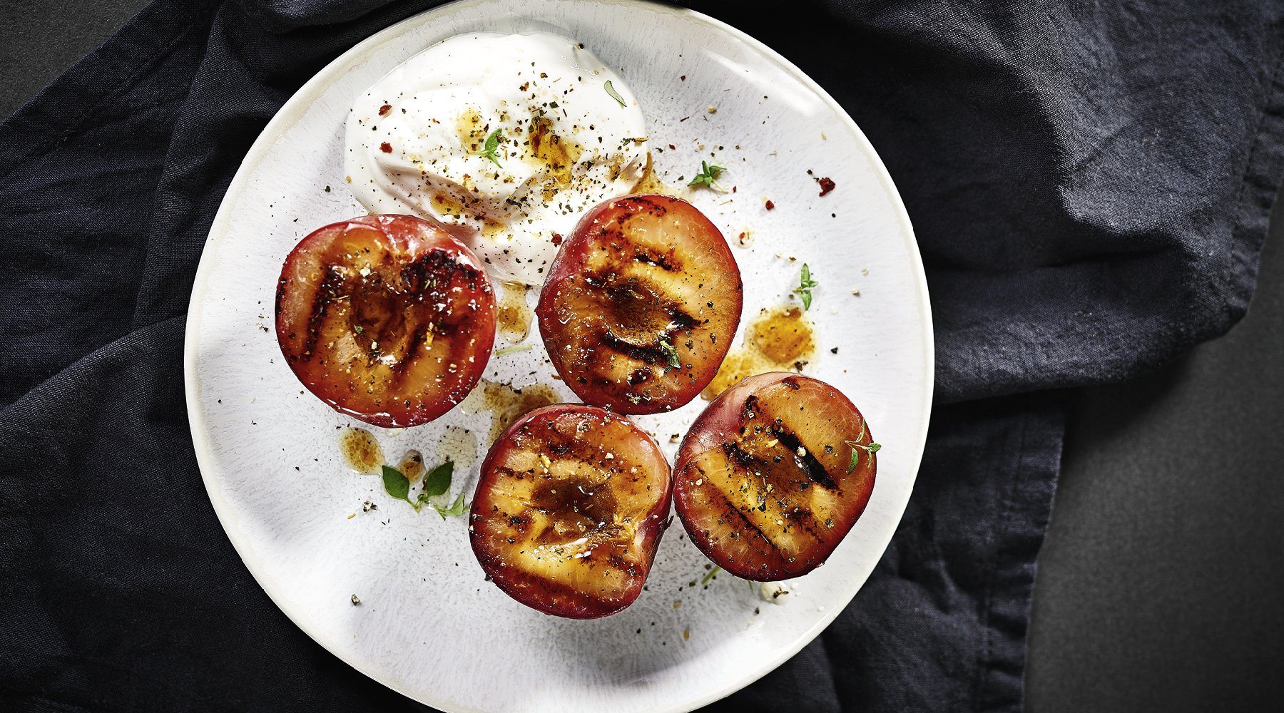 Leckere Gegrillte Pfirsiche mit Quarkcreme - Rezept Leckere Gegrillte Pfirsiche mit Quarkcreme - Rezept