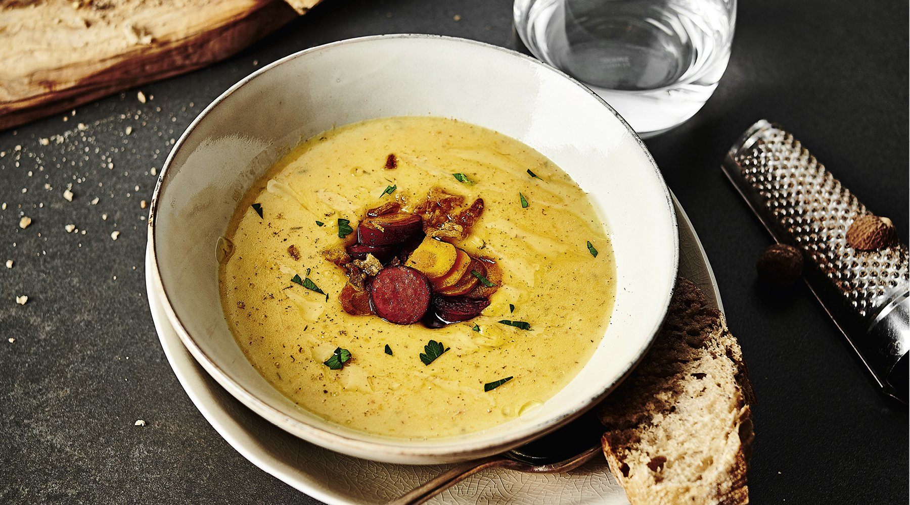 Kartoffel-Möhren-Suppe mit Cabanossi - Leckeres Suppenrezept