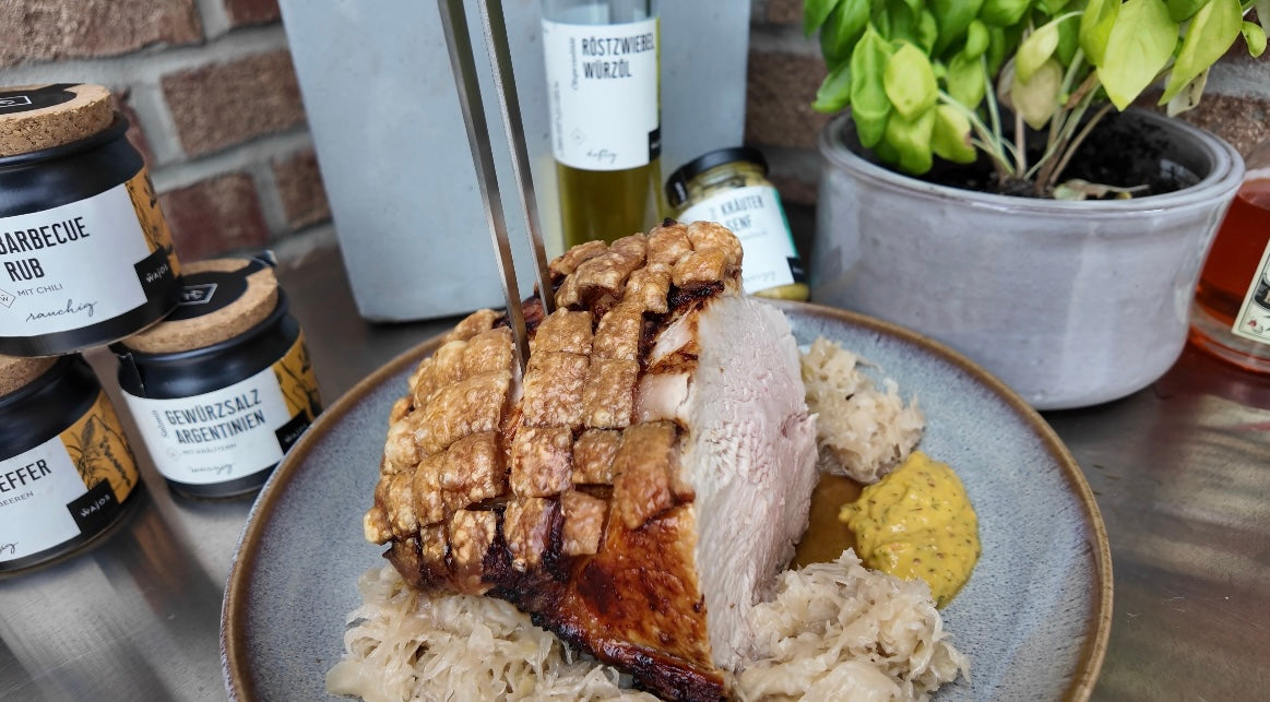 Krustenbraten aus dem Airfryer: deftiges Rezept mit Sauerkraut