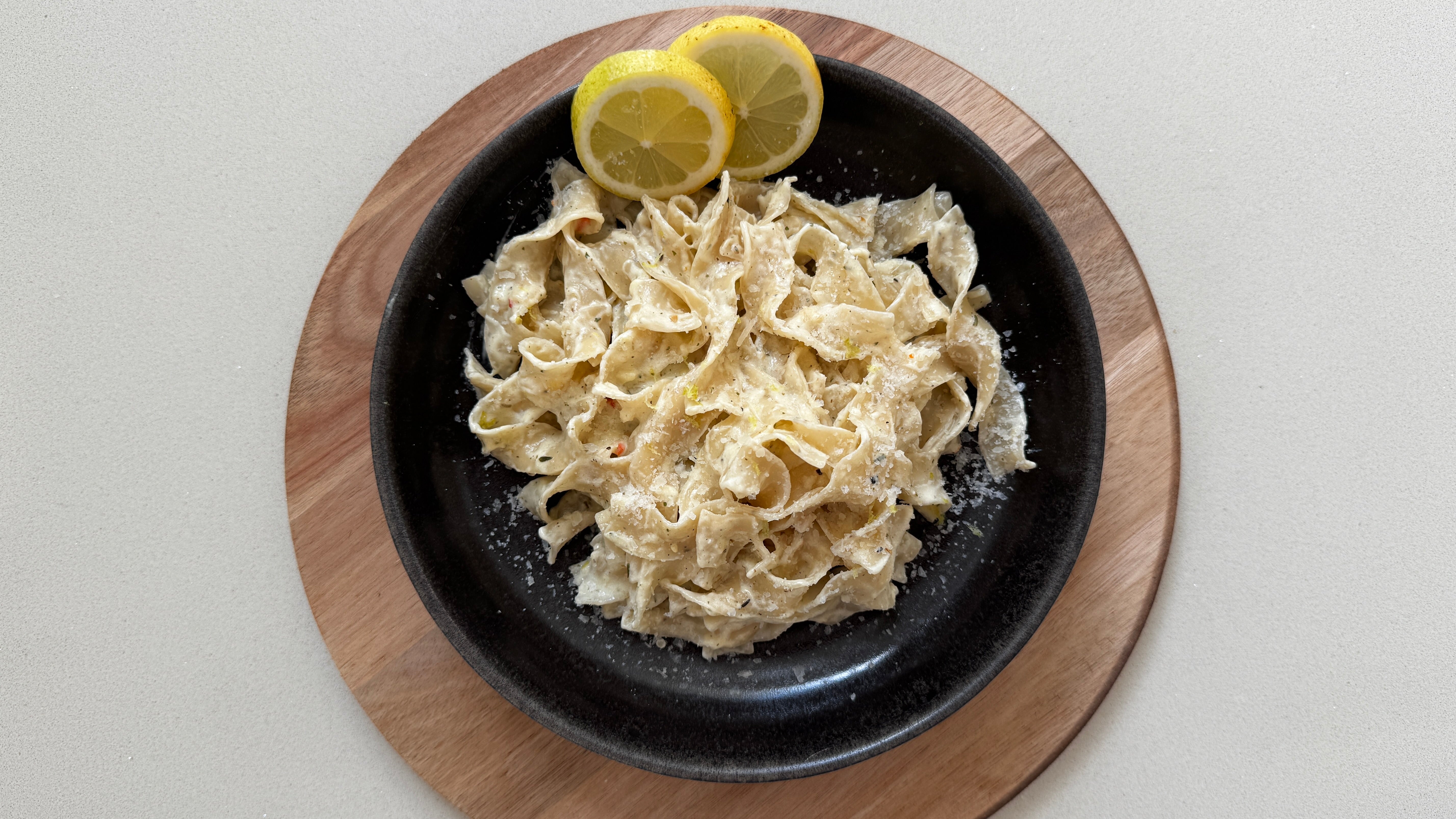Zitronenpasta: Rezept für frische Pasta al Limone mit Zitrone