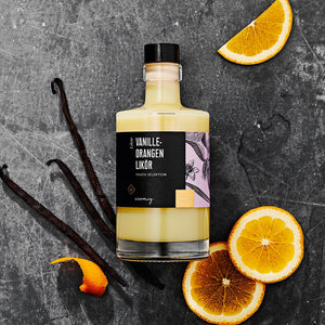 Vanille-Orangen Likör dargestellt mit Aromen